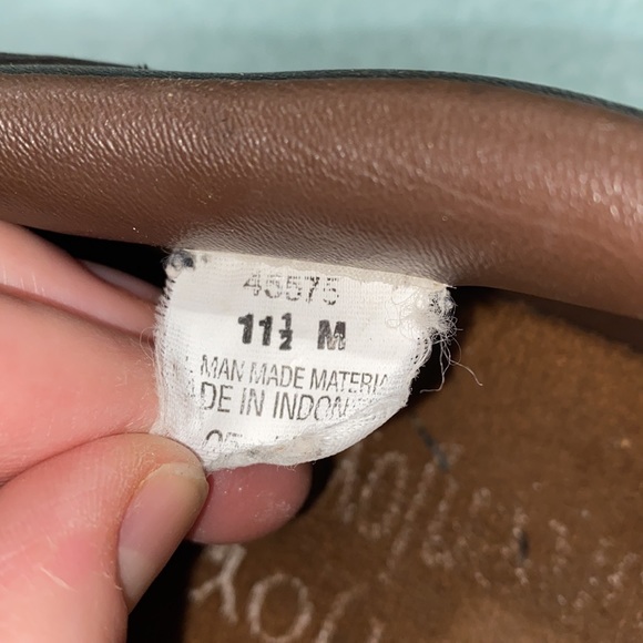 FootJoy 11 1/2 Men's Golfing Oxfords with Soft Spikes - Picture 8 of 9